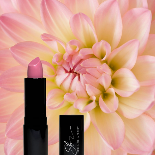 Kostbarer rosa göttlicher Creme Lippenstift